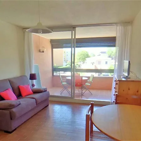 Renove Avec Clim, Parking, Piscine—proche Commerces, Et Port Au Cap D'agde - Fr-1-749-6 Agde