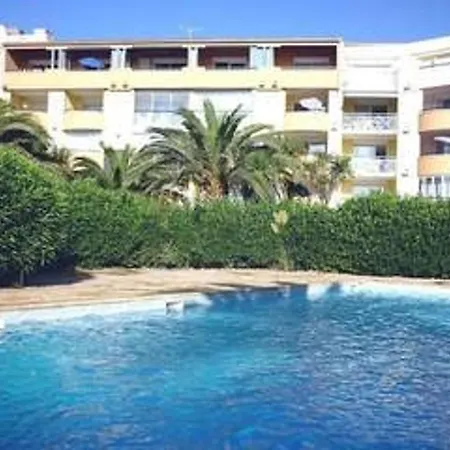 Apartment Renove Avec Clim, Parking, Piscine—proche Commerces, Et Port Au Cap D'agde - Fr-1-749-6 *